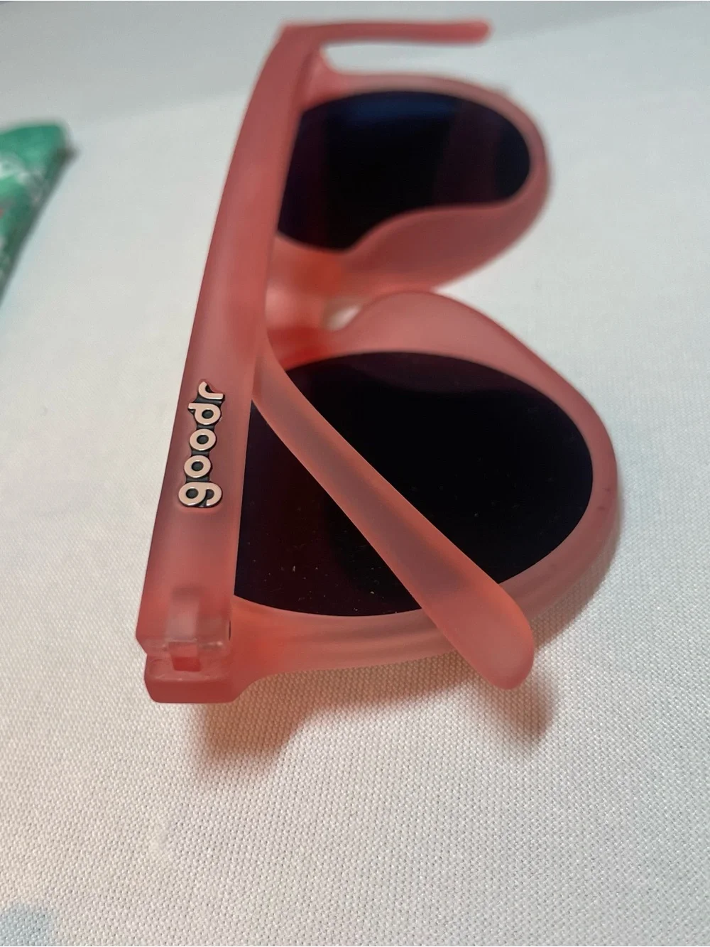 goodr ✨lightweight frame